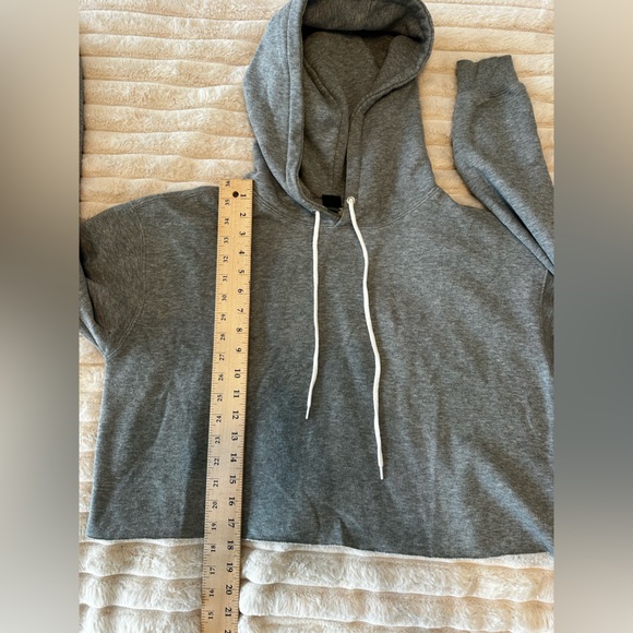 Wild Fable Gray Cropped Hoodie - Picture 6 of 6